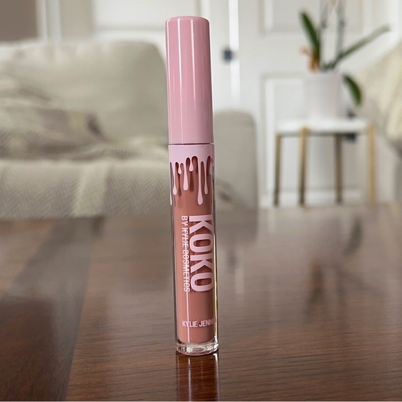 KYLIE COSMETICS "ALLERGIC TO BULLSH*T" Liquid Matte Lipstick - Picture 1 of 6